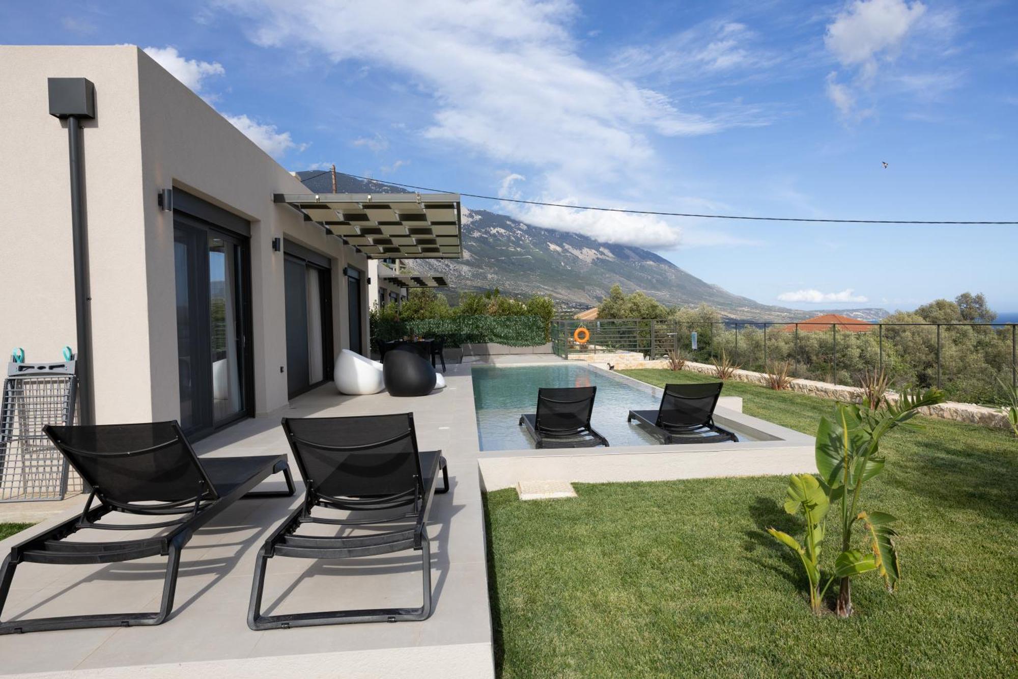 Villa Gem Luxury Sea View Karavádhos